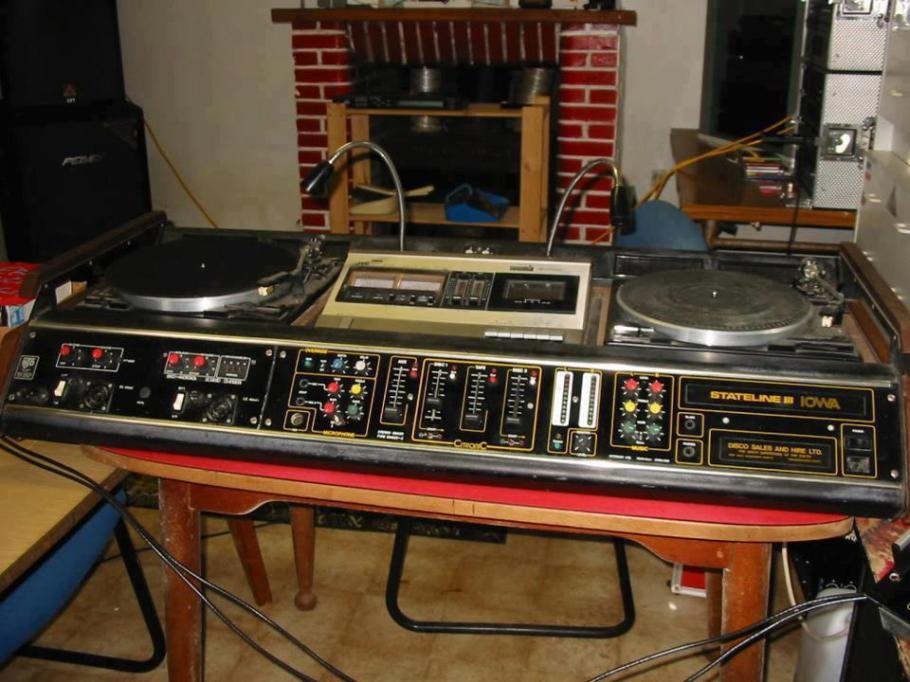 YO CREO QUE ESTE SERA EL EQUIPO EN DONDE TOCAREMOS EN EL CUMPLEANOS DE BARON..